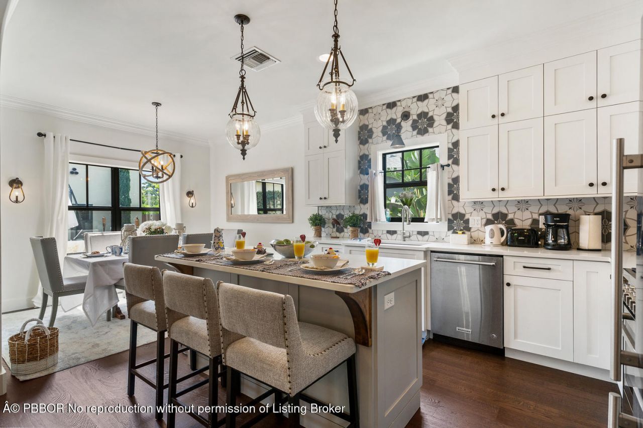 3505 Poinsettia Avenue, West Palm Beach, FL 33407 Photo