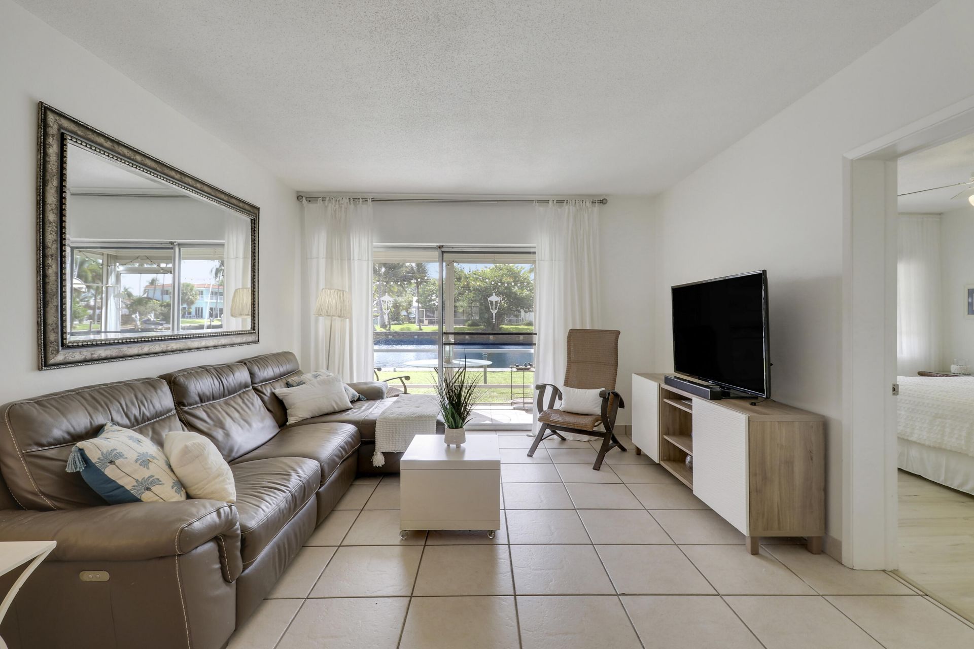 298 SE 6th Avenue, Unit 6, Pompano Beach, FL 33060 Photo