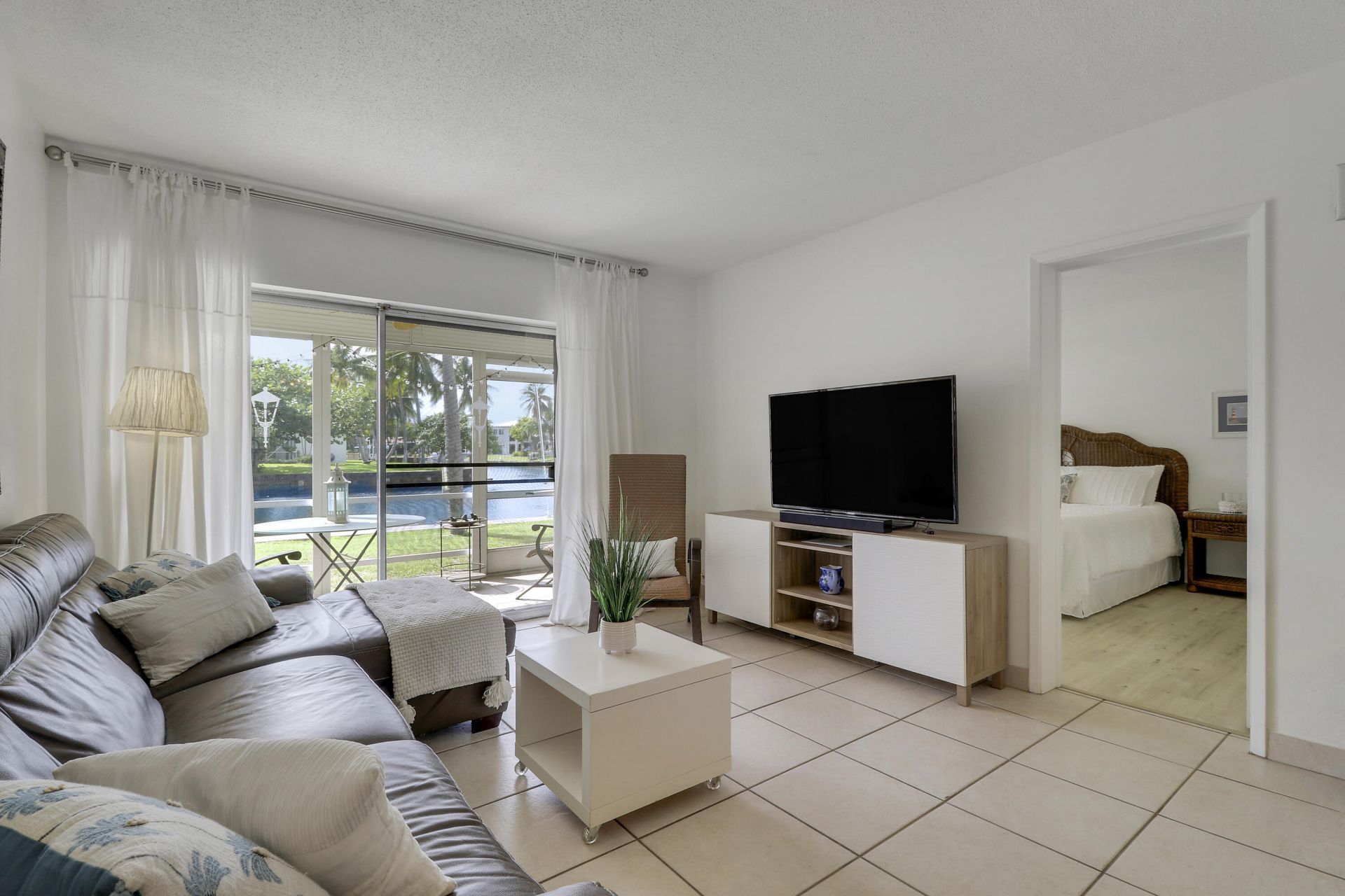 298 SE 6th Avenue, Unit 6, Pompano Beach, FL 33060 Photo