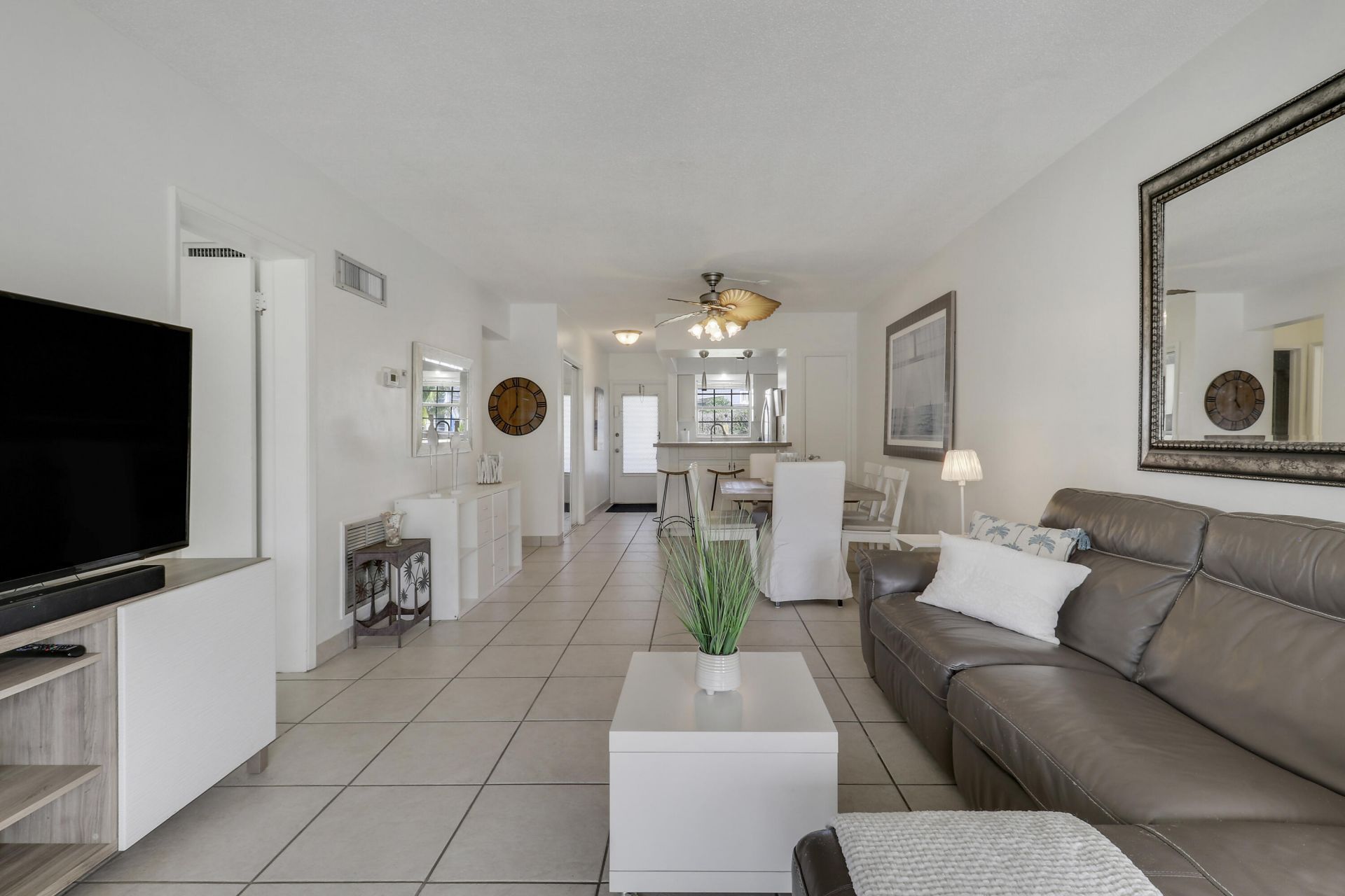 298 SE 6th Avenue, Unit 6, Pompano Beach, FL 33060 Photo