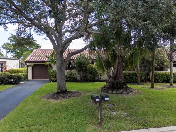 21686 Arriba Real, Unit 40-A, Boca Raton, FL 33433