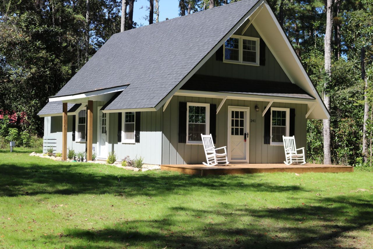 241 Rose Avenue Photo 1