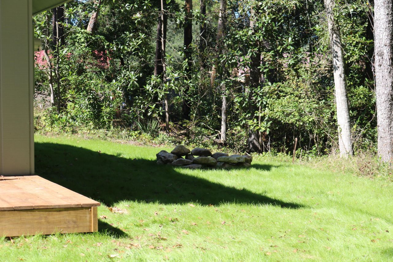 241 Rose Avenue Photo 11