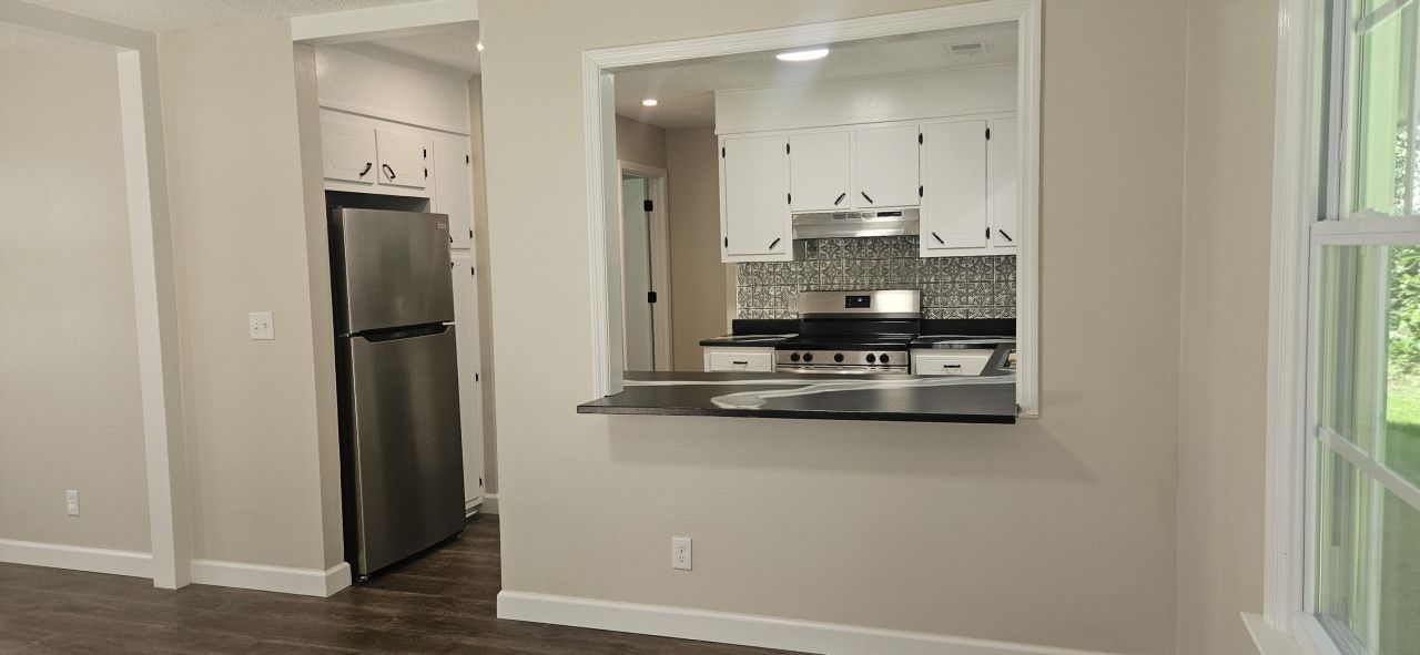 241 Rose Avenue Photo 22