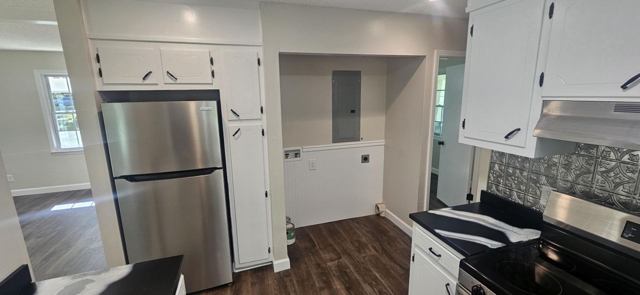 241 Rose Avenue Photo 24