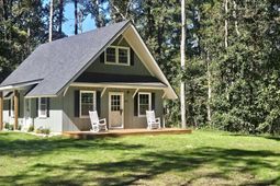 241 Rose Avenue photo 4