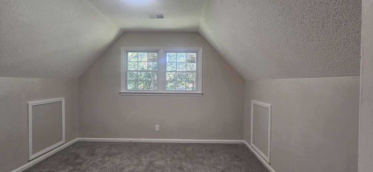 241 Rose Avenue Photo 35