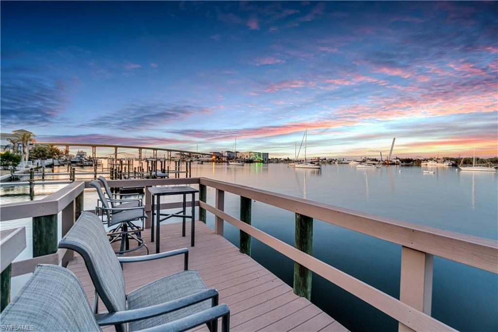 391 Palermo Cir, Fort Myers Beach, FL 33931 Photo