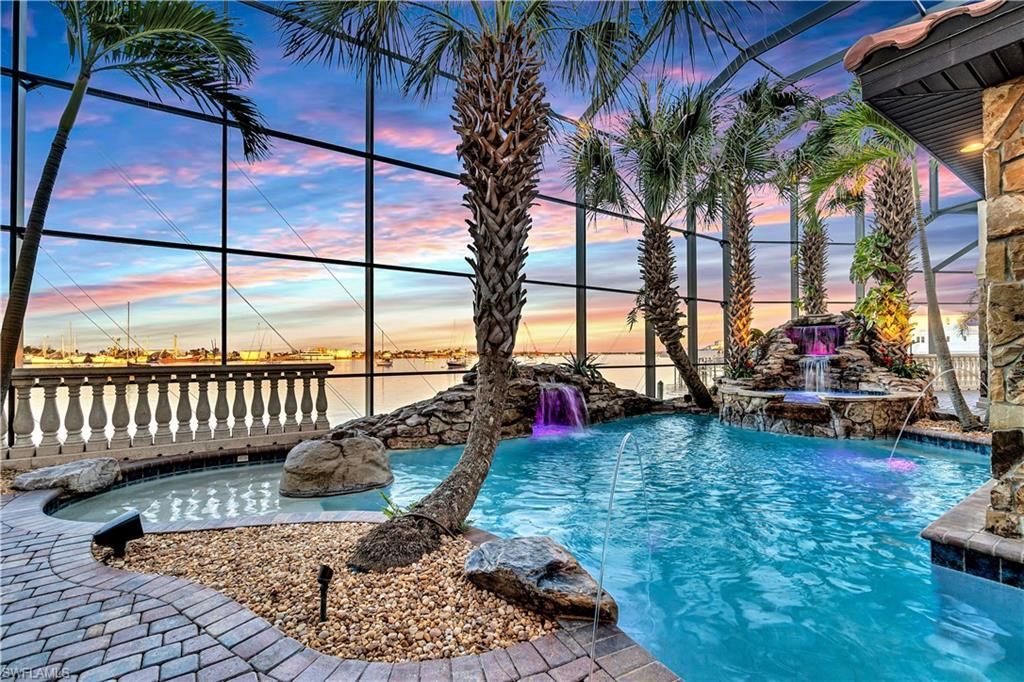 391 Palermo Cir, Fort Myers Beach, FL 33931 Photo