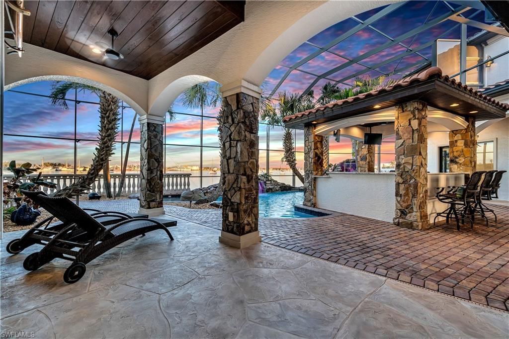 391 Palermo Cir, Fort Myers Beach, FL 33931 Photo