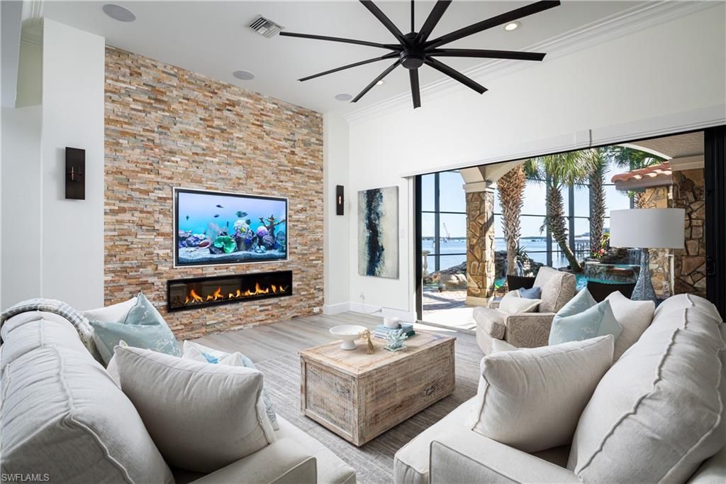 391 Palermo Cir, Fort Myers Beach, FL 33931 Photo