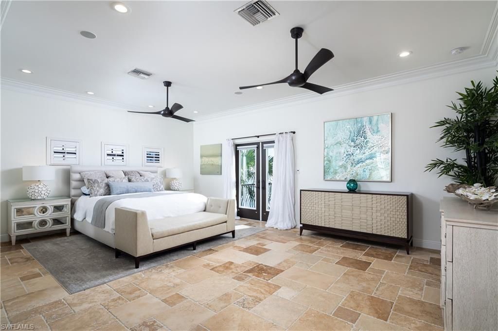 391 Palermo Cir, Fort Myers Beach, FL 33931 Photo