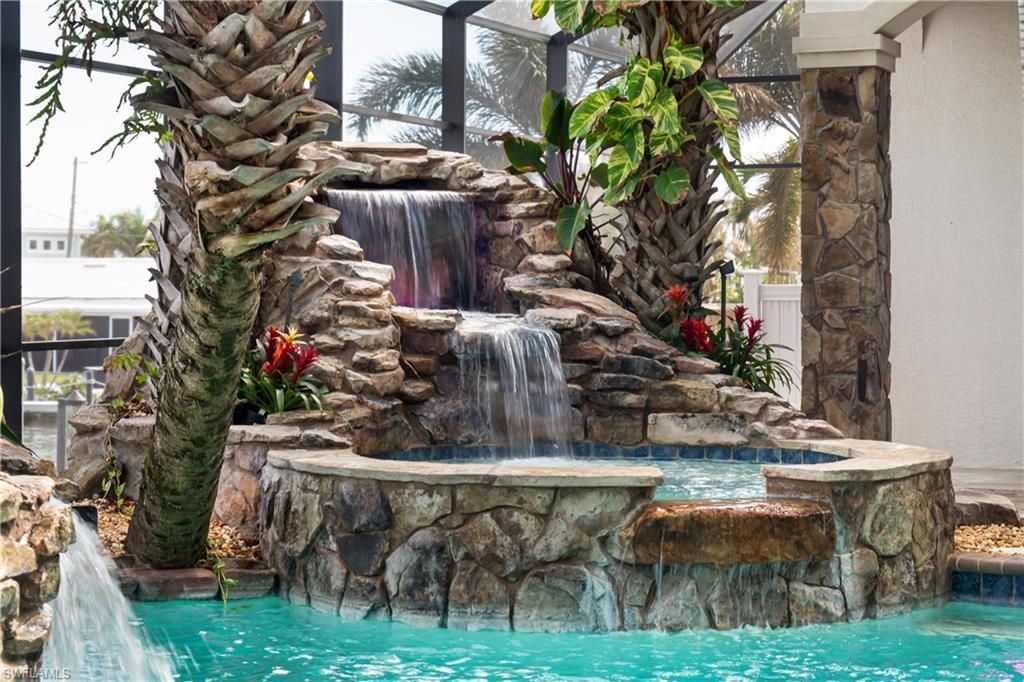 391 Palermo Cir, Fort Myers Beach, FL 33931 Photo