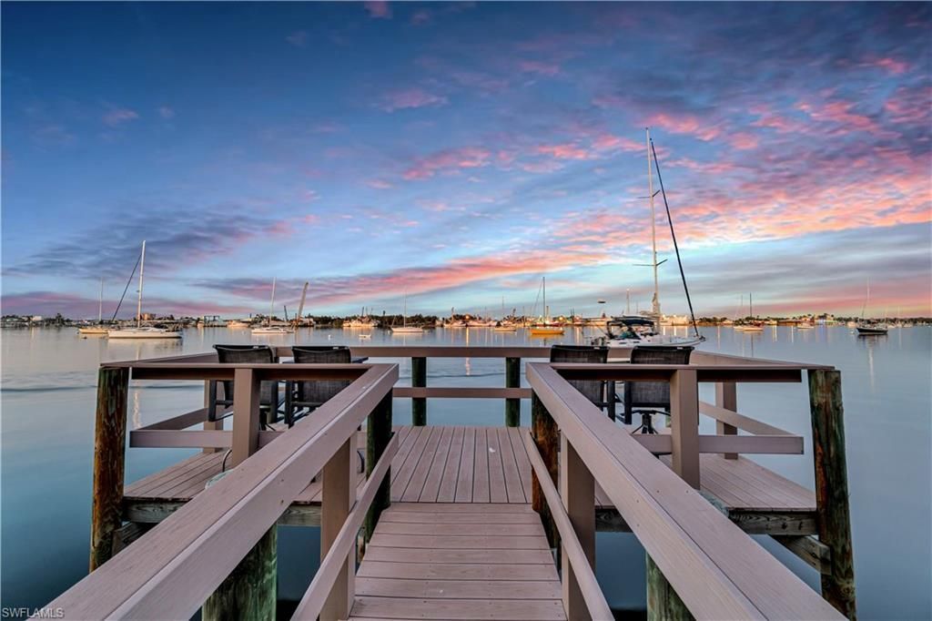 391 Palermo Cir, Fort Myers Beach, FL 33931 Photo