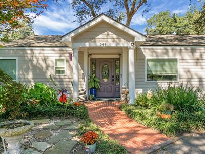 544 Fort Johnson Road, Charleston, SC 29412