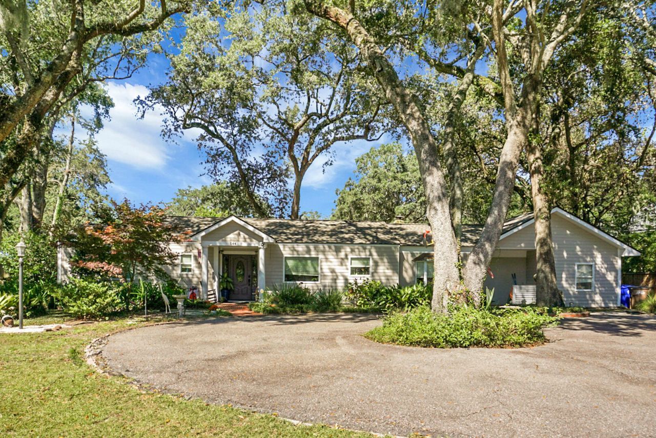 544 Fort Johnson Road Photo 4