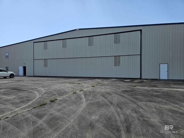 3095 Airport Road, Gulf Shores, AL 36542