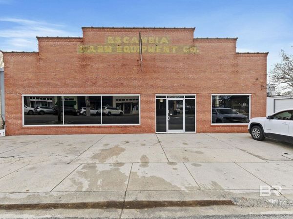 111 W Ridgeley Street, Atmore, AL 36502