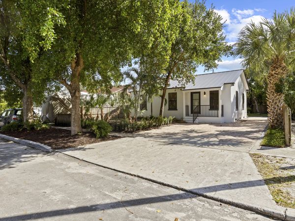 830 Franklin Road, West Palm Beach, FL 33405