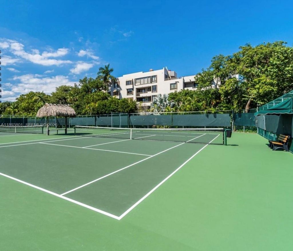251 Crandon Blvd, Unit 441, Key Biscayne, FL 33149 Photo