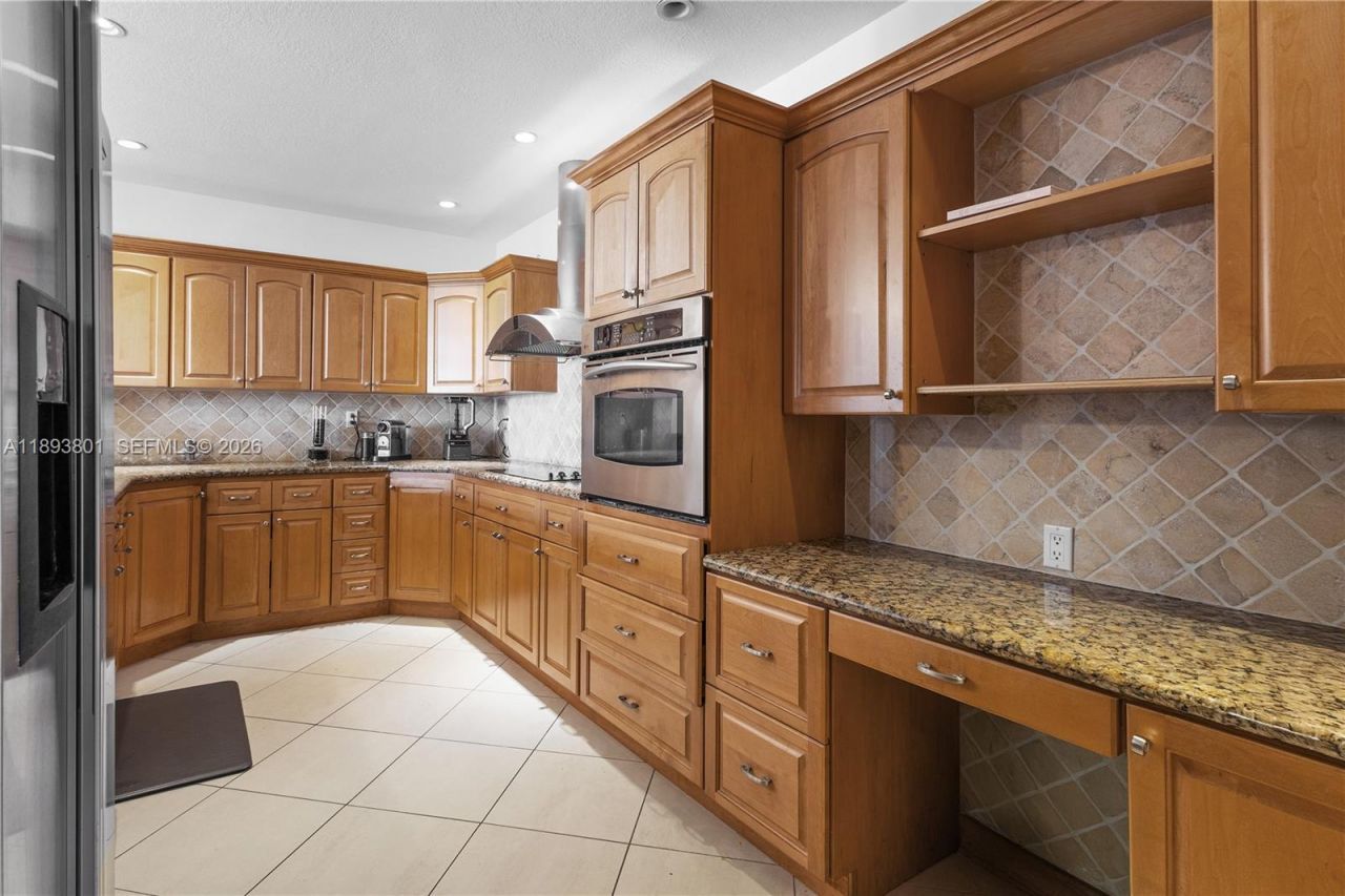 251 Crandon Blvd, Unit 441, Key Biscayne, FL 33149 Photo