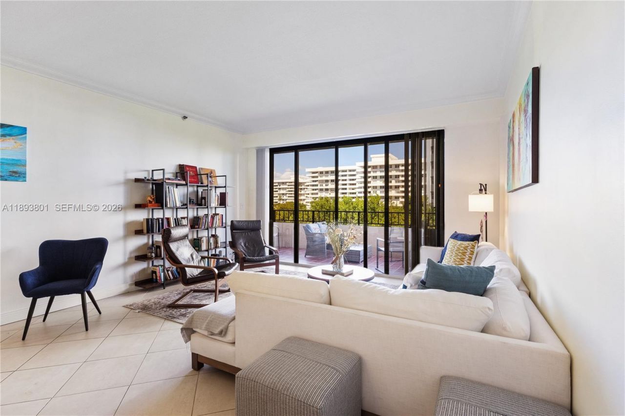 251 Crandon Blvd, Unit 441, Key Biscayne, FL 33149 Photo