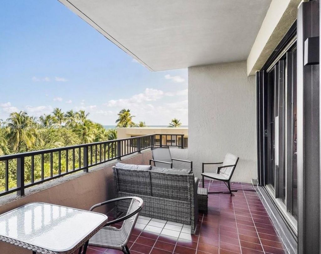 251 Crandon Blvd, Unit 441, Key Biscayne, FL 33149 Photo