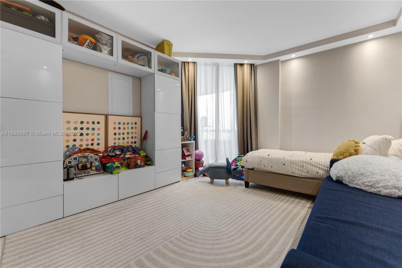 20191 E Country Club Dr, Unit 1603, Aventura, FL 33180 Photo