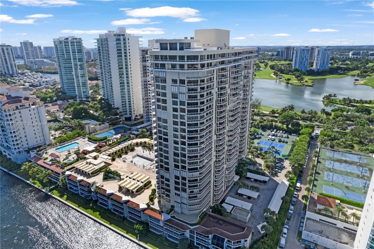 20191 E Country Club Dr, Unit 1603, Aventura, FL 33180 Photo