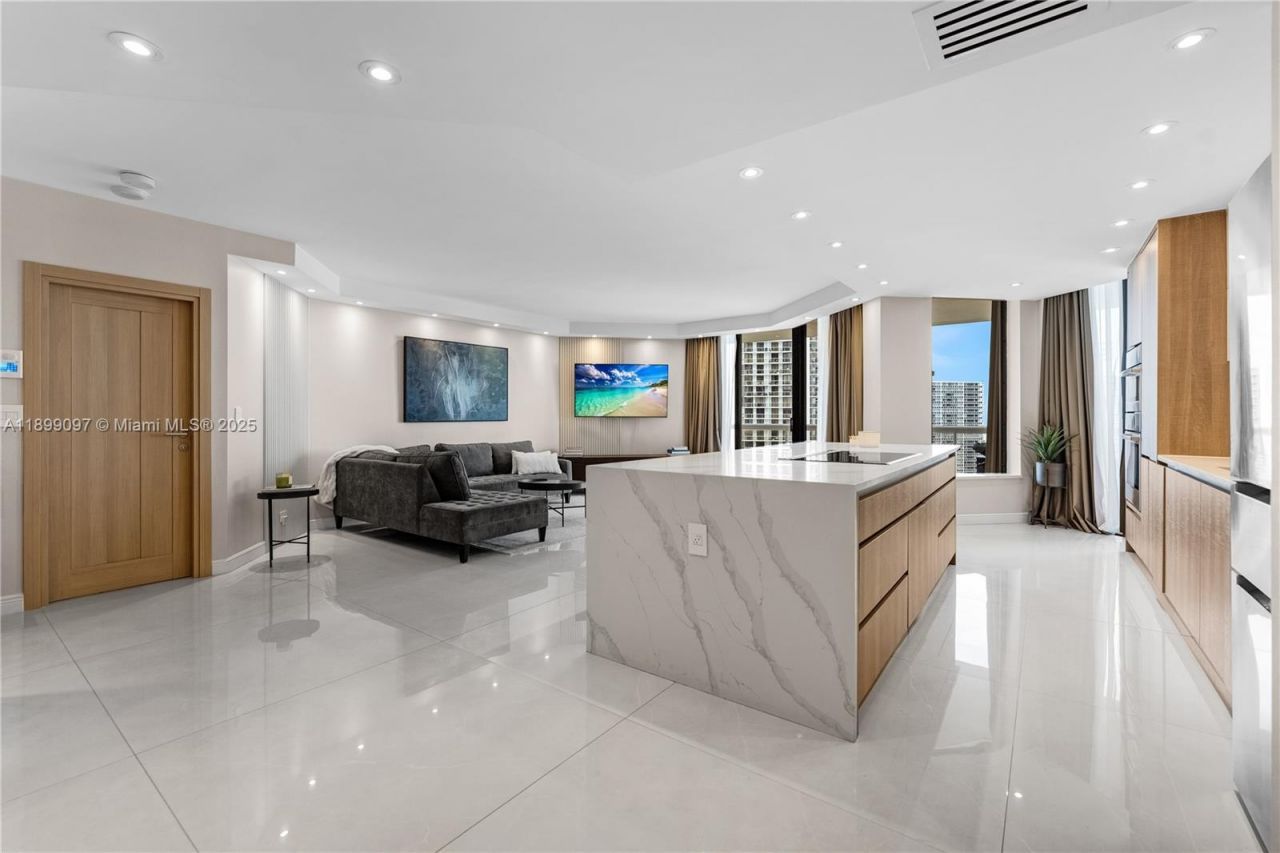 20191 E Country Club Dr, Unit 1603, Aventura, FL 33180 Photo