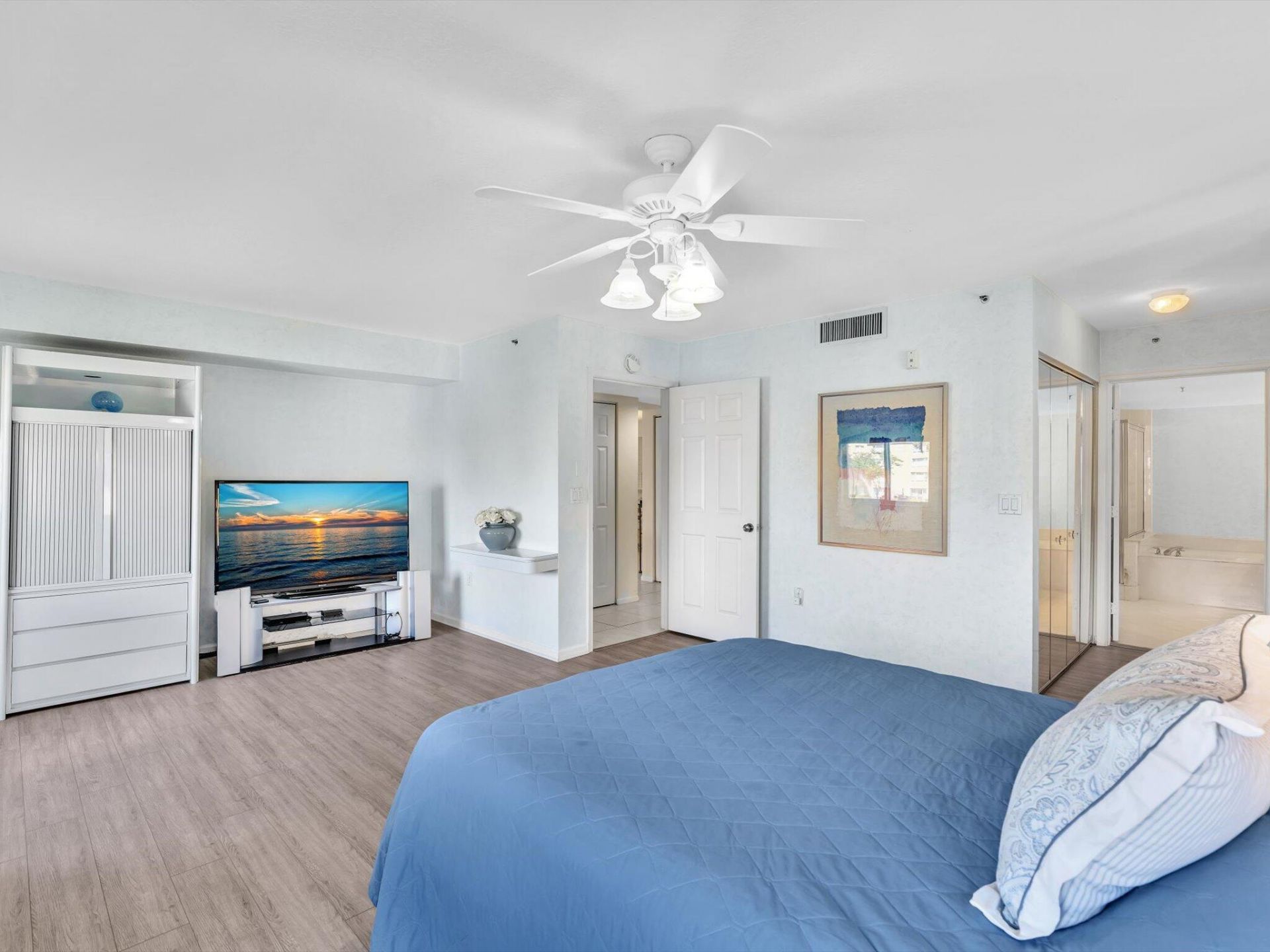 12565 Imperial Isle Drive, Unit 301, Boynton Beach, FL 33437 Photo