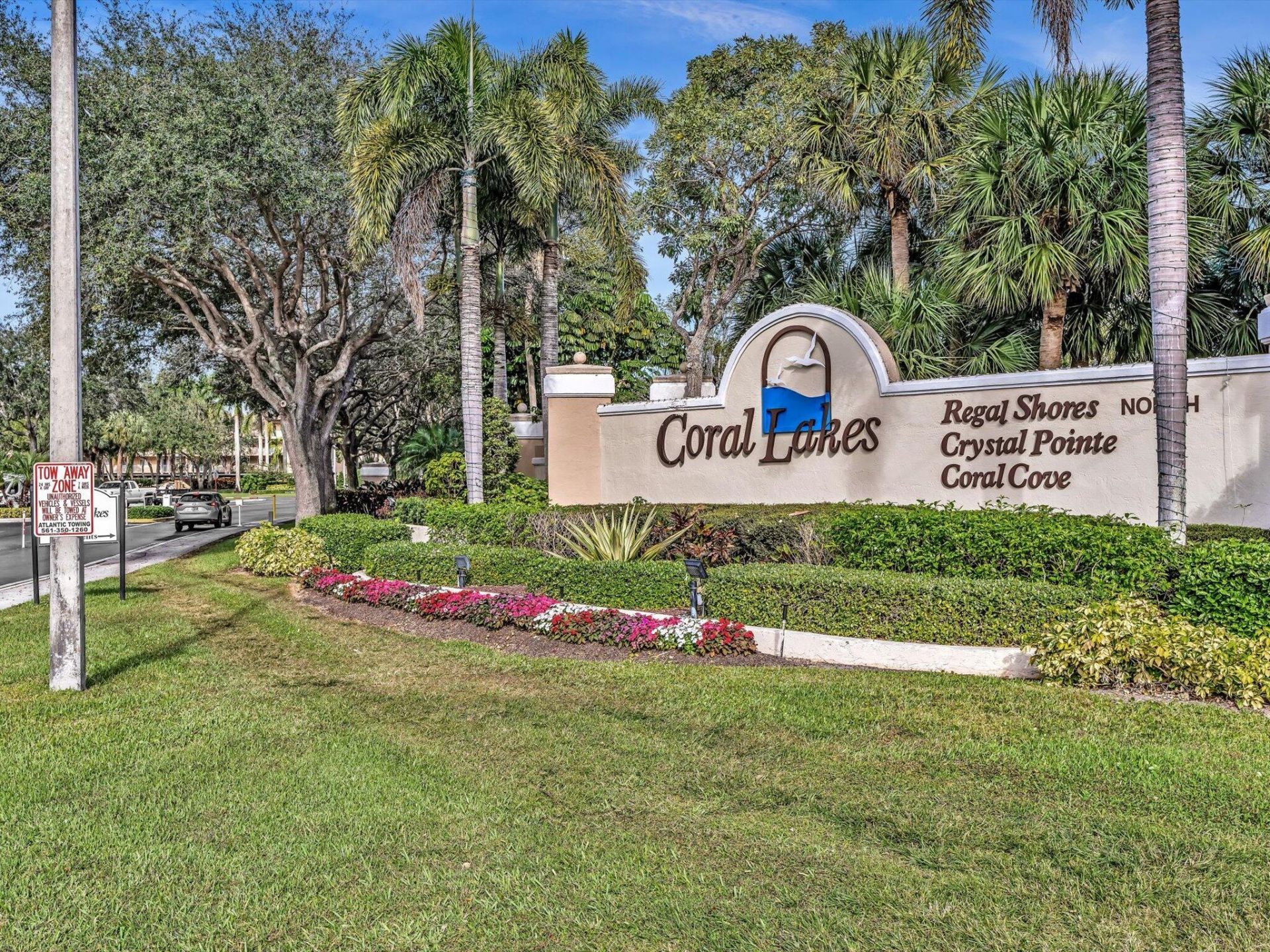 12565 Imperial Isle Drive, Unit 301, Boynton Beach, FL 33437 Photo