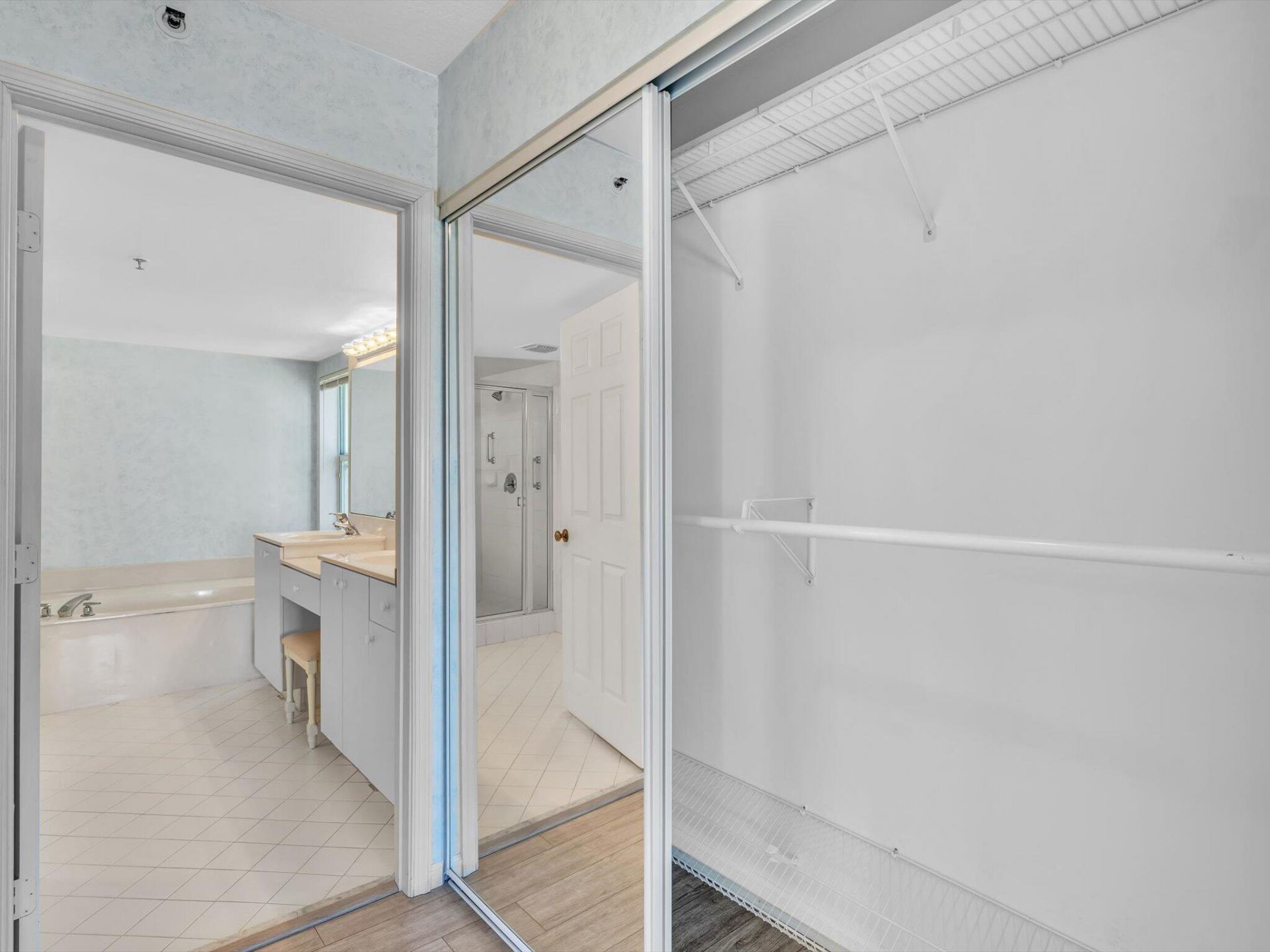 12565 Imperial Isle Drive, Unit 301, Boynton Beach, FL 33437 Photo