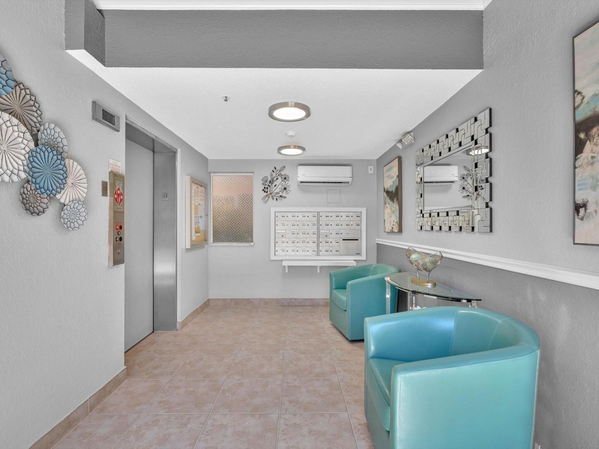 12565 Imperial Isle Drive, Unit 301, Boynton Beach, FL 33437 Photo