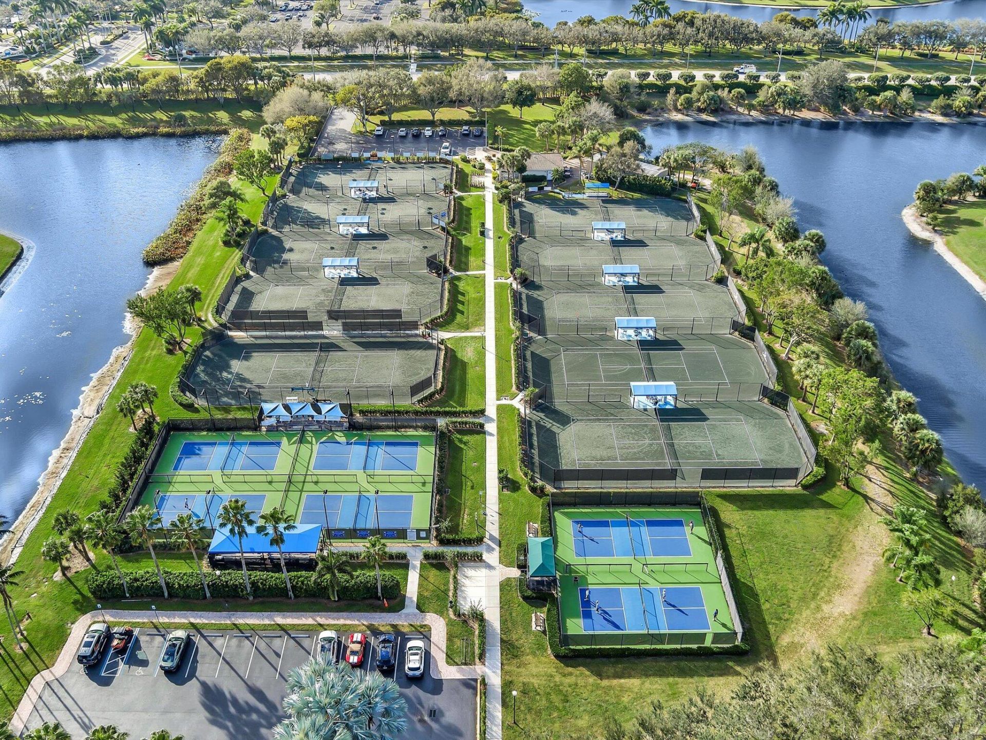 12565 Imperial Isle Drive, Unit 301, Boynton Beach, FL 33437 Photo