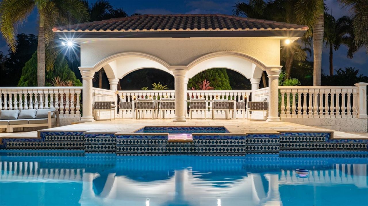 13751 Pine Meadow Ct, Davie, FL 33325 Photo