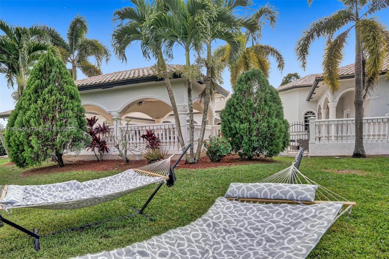 13751 Pine Meadow Ct, Davie, FL 33325 Photo