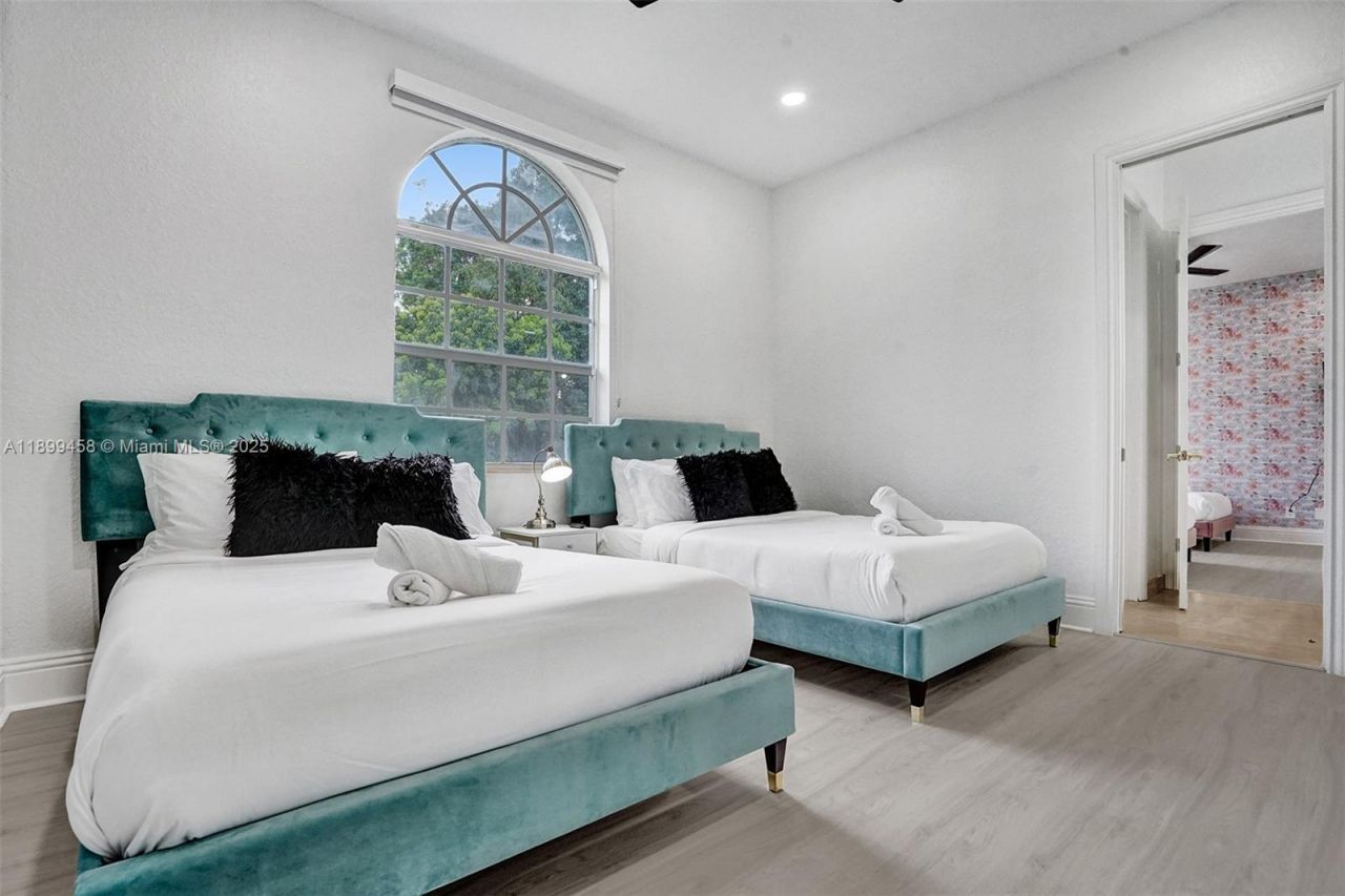 13751 Pine Meadow Ct, Davie, FL 33325 Photo