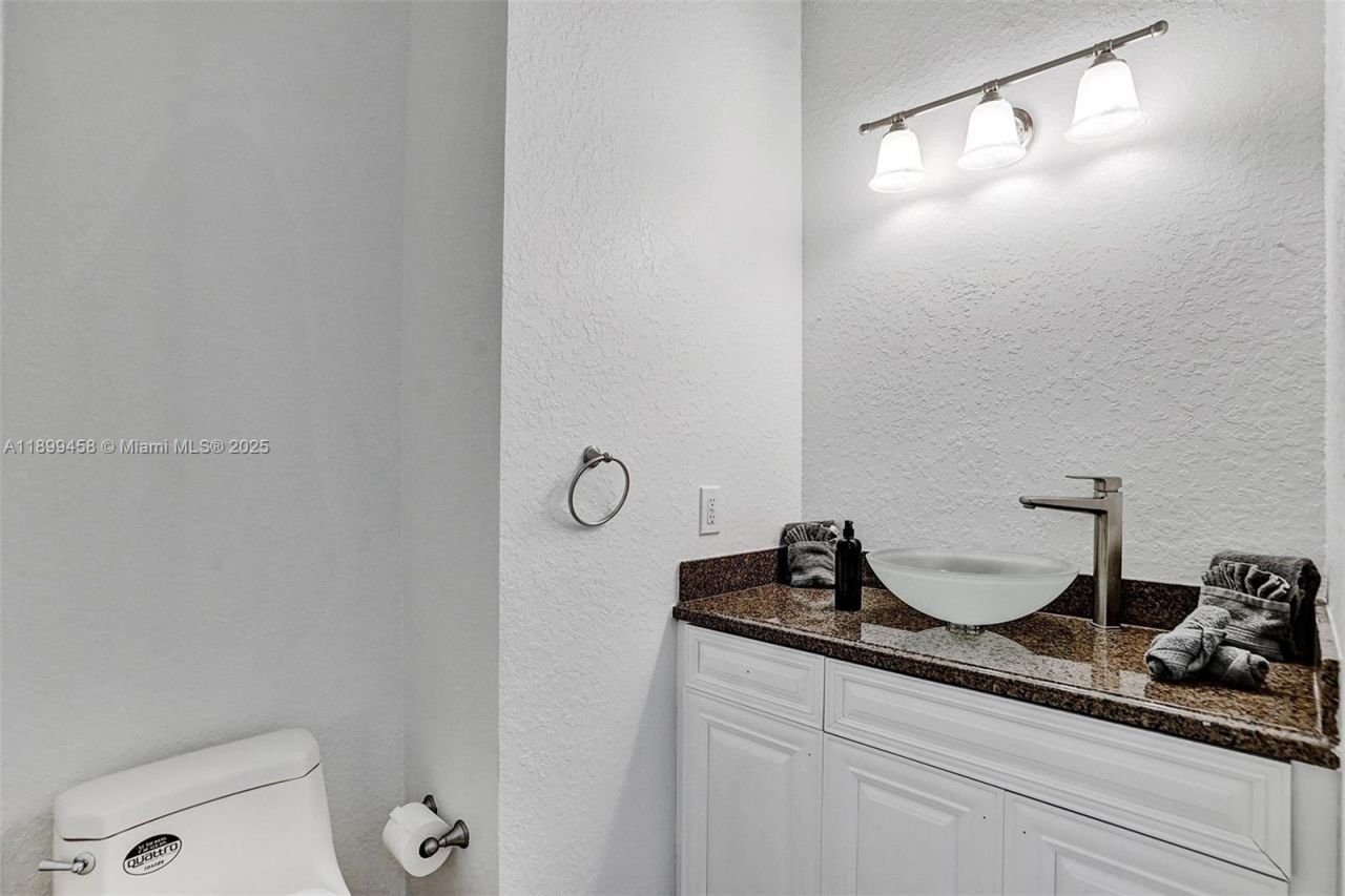 13751 Pine Meadow Ct, Davie, FL 33325 Photo