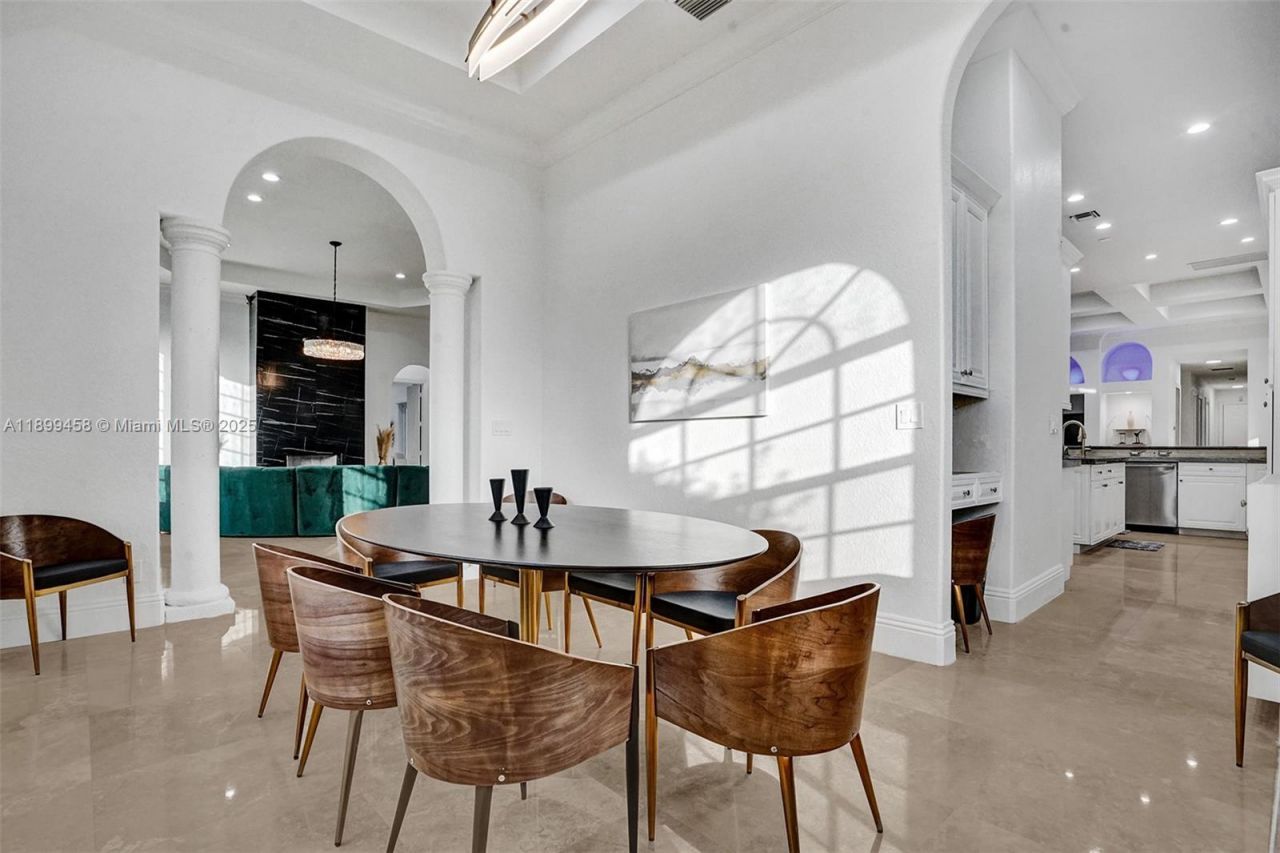 13751 Pine Meadow Ct, Davie, FL 33325 Photo