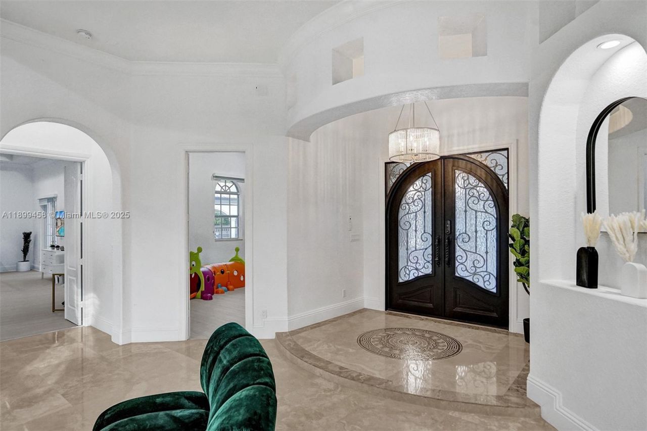 13751 Pine Meadow Ct, Davie, FL 33325 Photo