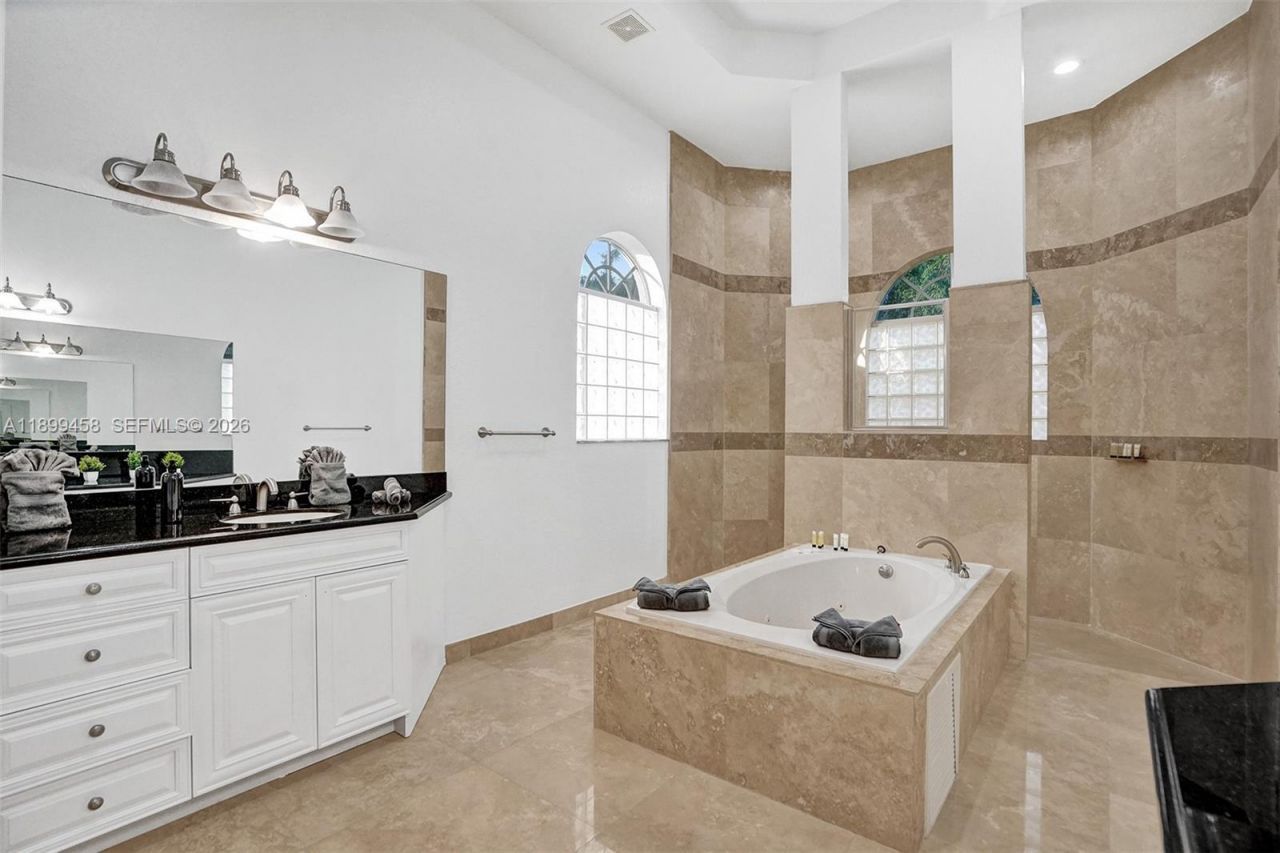 13751 Pine Meadow Ct, Davie, FL 33325 Photo