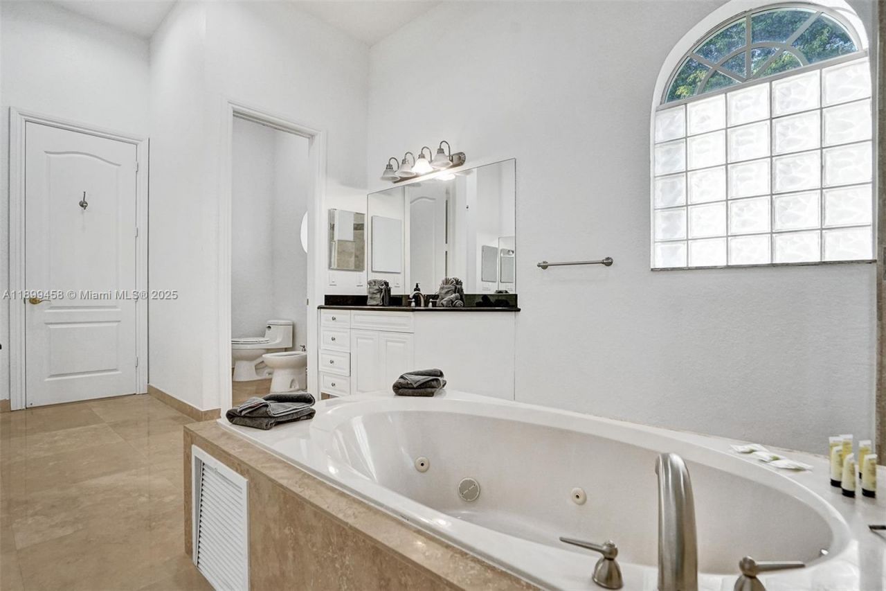 13751 Pine Meadow Ct, Davie, FL 33325 Photo