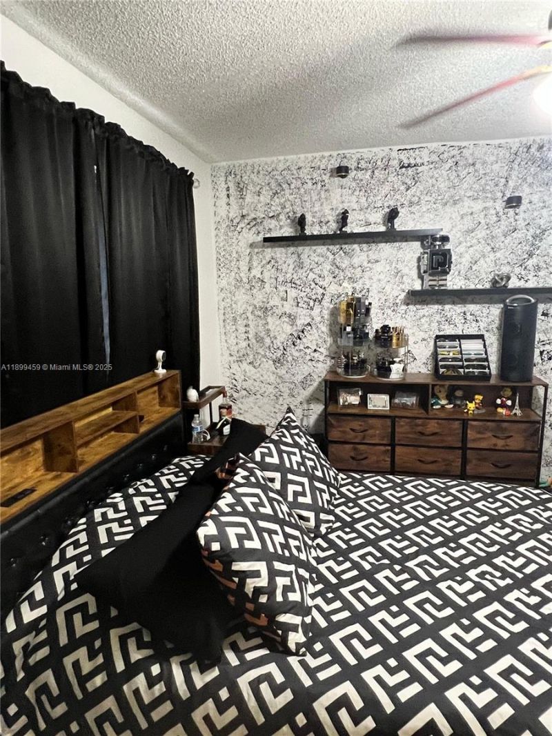 431 NW 82nd Ave, Unit 909, Miami, FL 33126 Photo