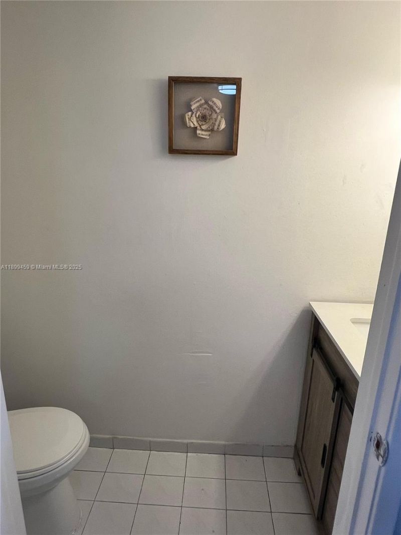 431 NW 82nd Ave, Unit 909, Miami, FL 33126 Photo