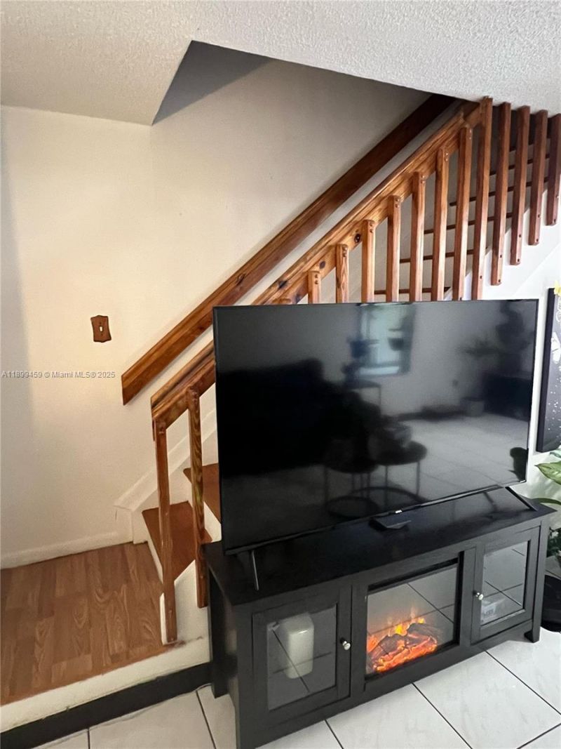 431 NW 82nd Ave, Unit 909, Miami, FL 33126 Photo