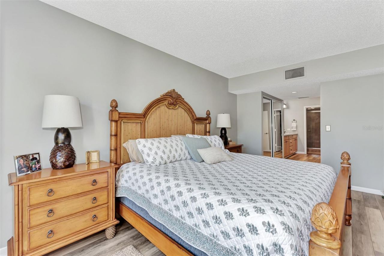 3141 Heatherwood Lane, Sarasota, FL 34235 Photo