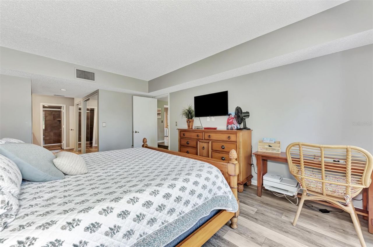 3141 Heatherwood Lane, Sarasota, FL 34235 Photo