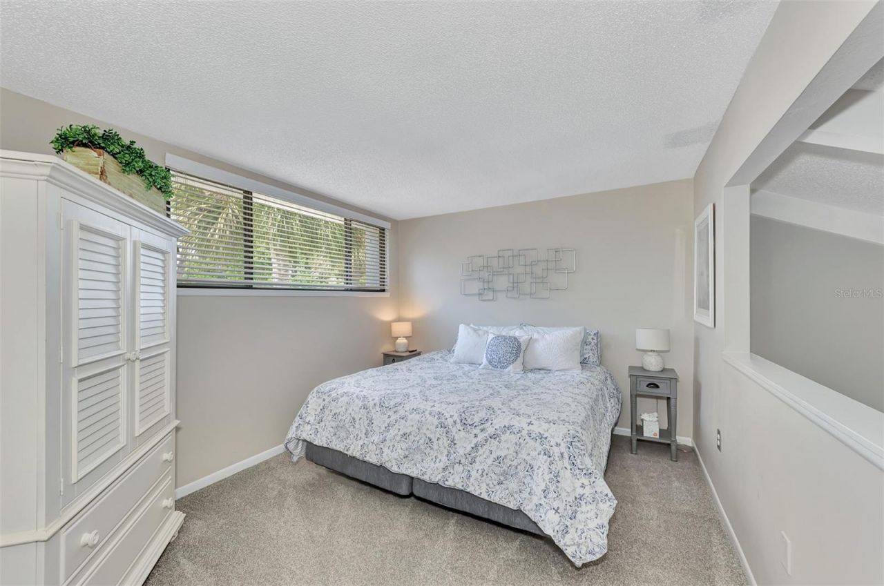 3141 Heatherwood Lane, Sarasota, FL 34235 Photo