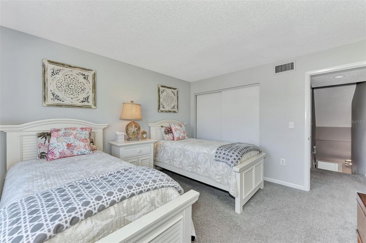 3141 Heatherwood Lane, Sarasota, FL 34235 Photo